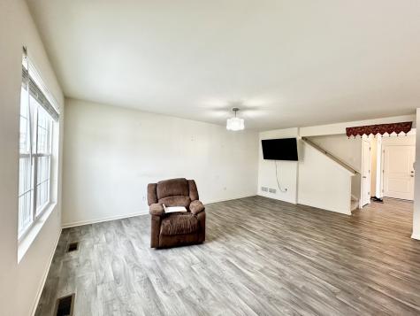 2048 Canyon Creek Court Aurora IL 60503