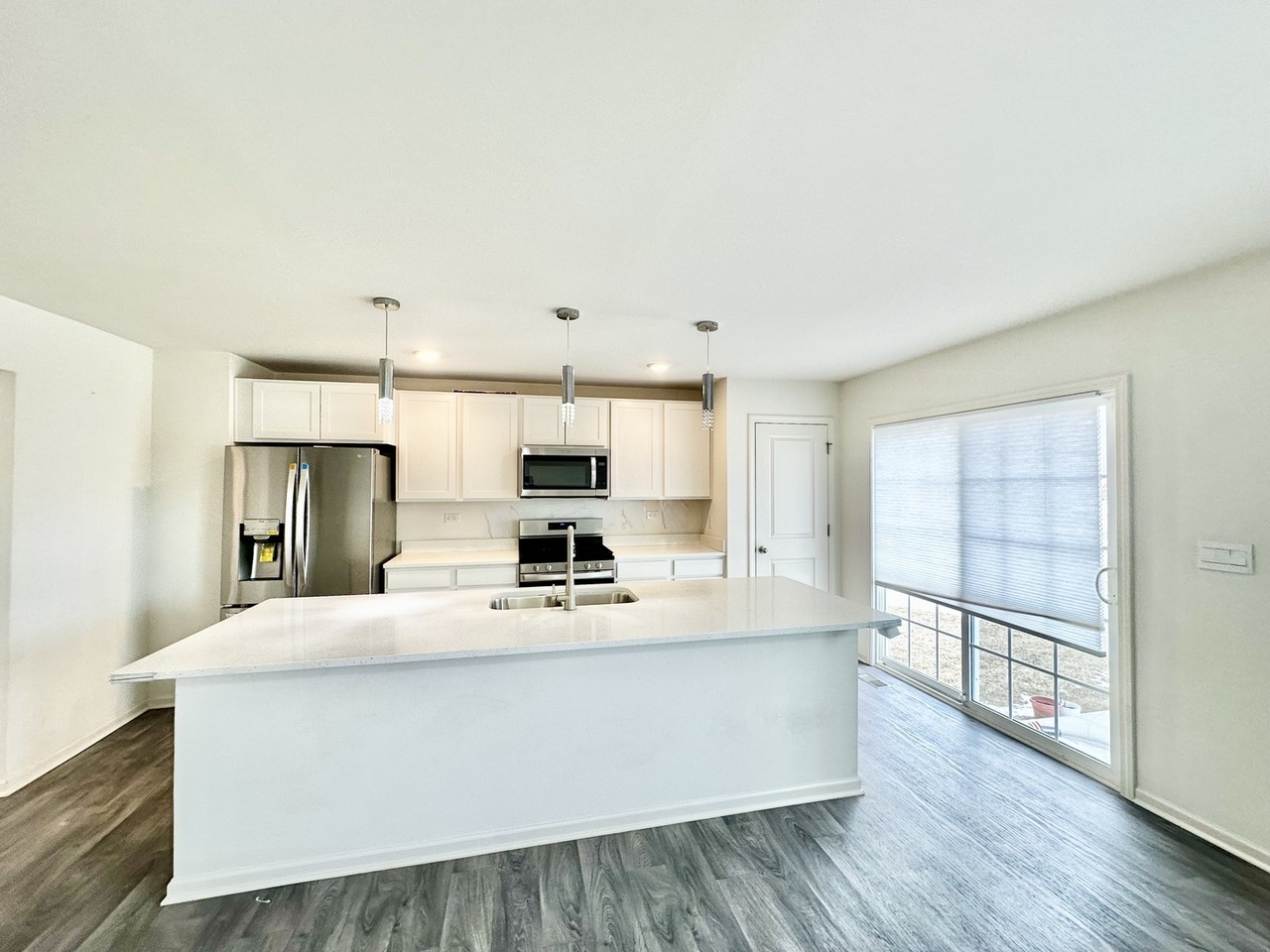 2048 Canyon Creek Court Aurora IL 60503