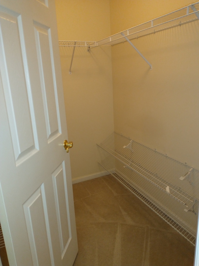 66 Fulbright Lane Schaumburg IL 60194