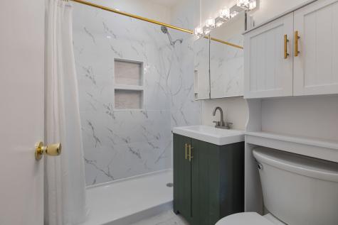 543 East 60th Street Chicago IL 60637