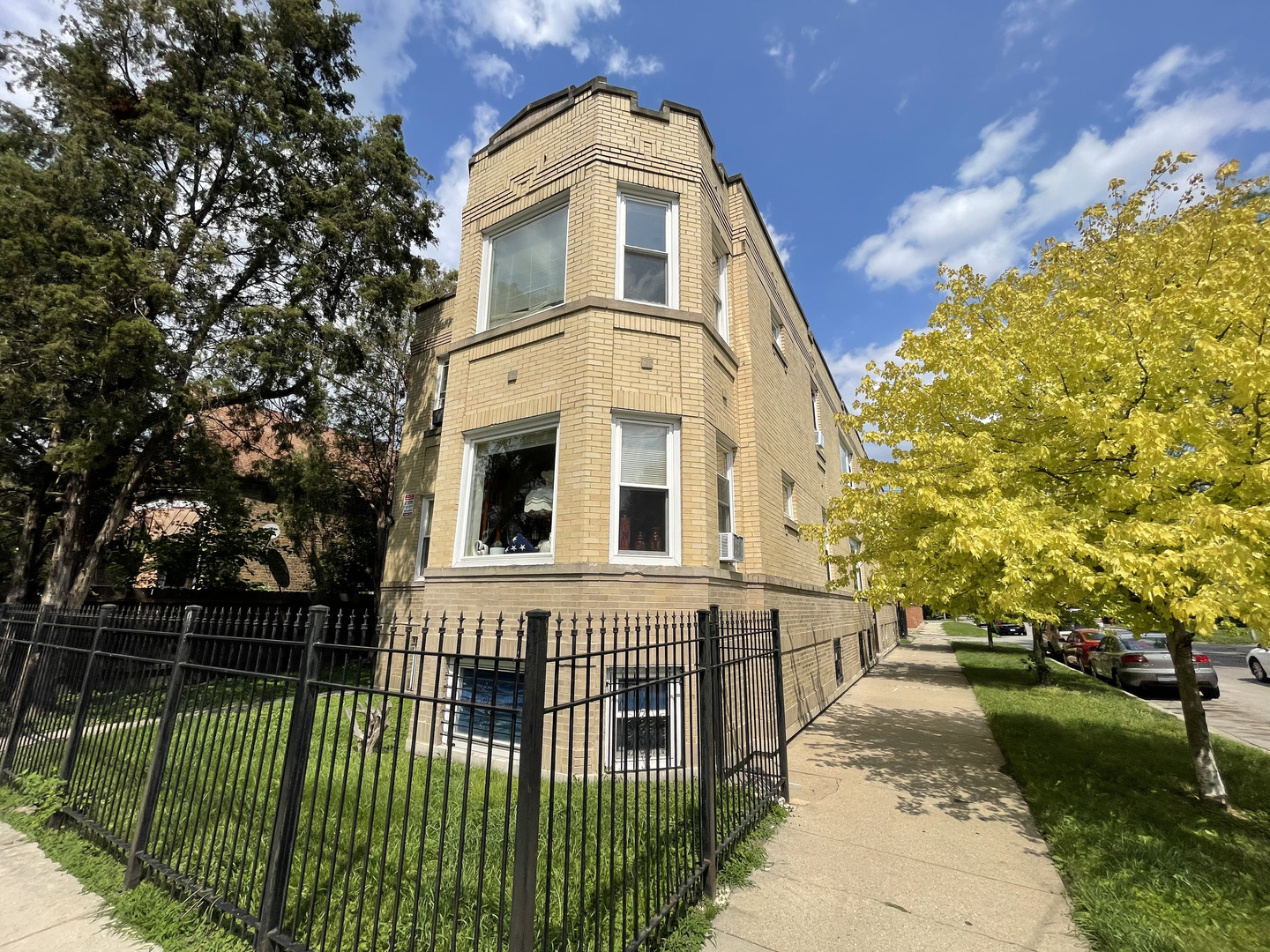 1320 West 57th Street Chicago IL 60636