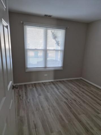 271 Southwick Court Vernon Hills IL 60061