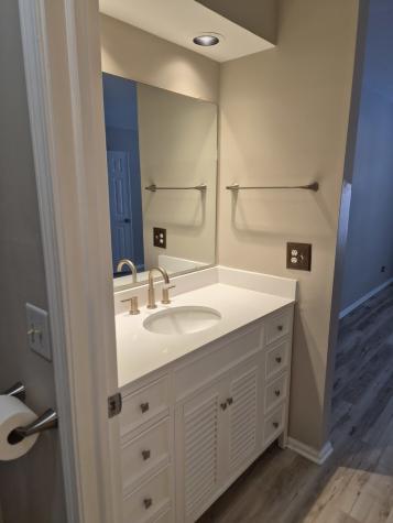271 Southwick Court Vernon Hills IL 60061