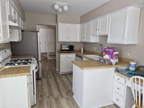 271 Southwick Court Vernon Hills IL 60061