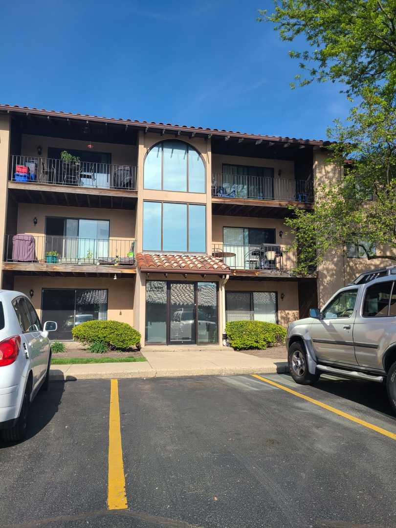 21W581 North Avenue Lombard IL 60148