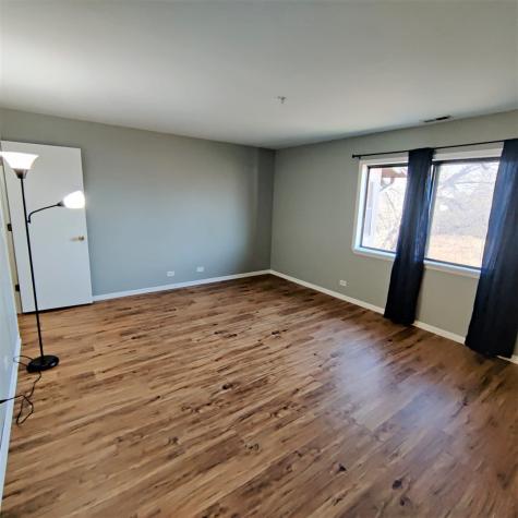 21W581 North Avenue Lombard IL 60148