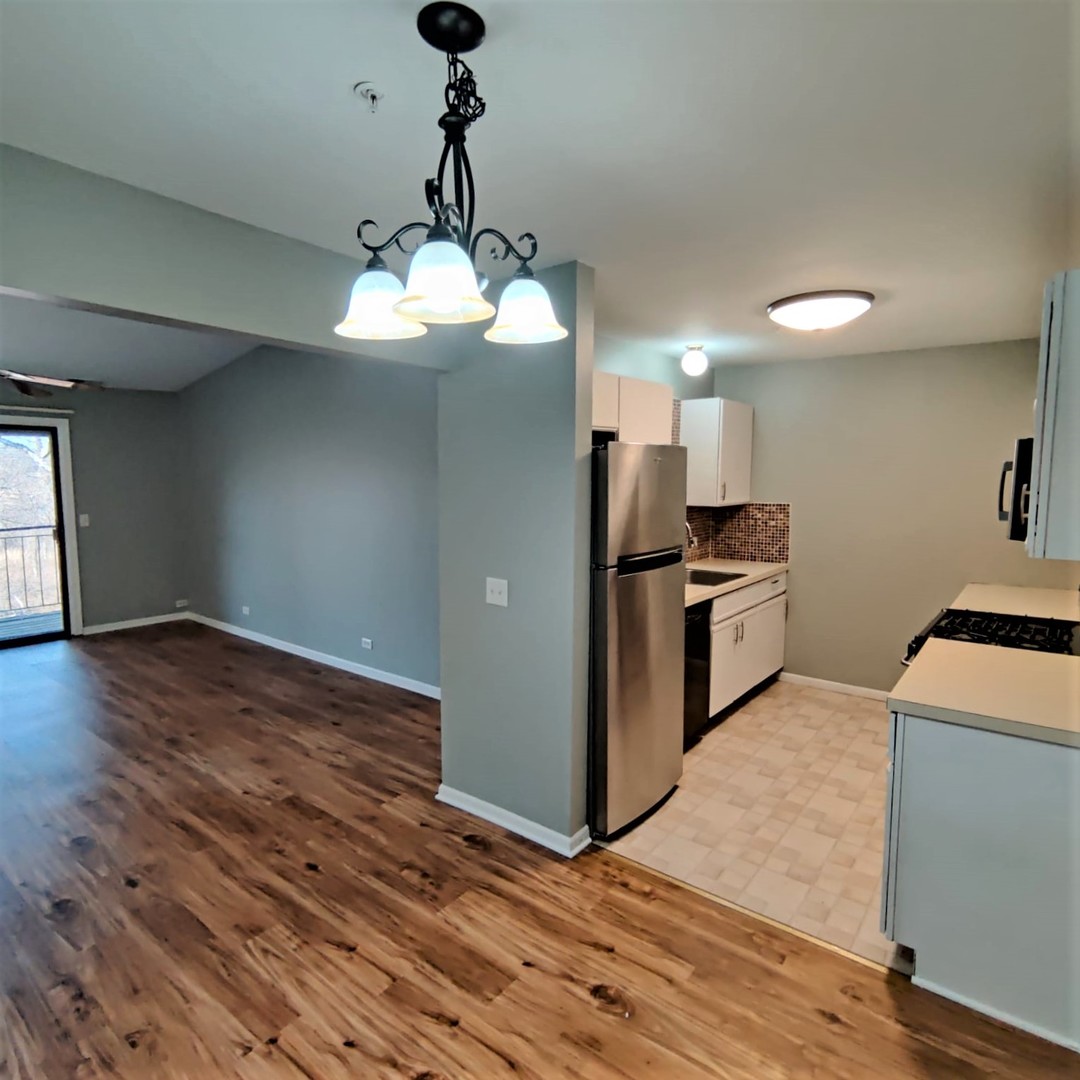 21W581 North Avenue Lombard IL 60148