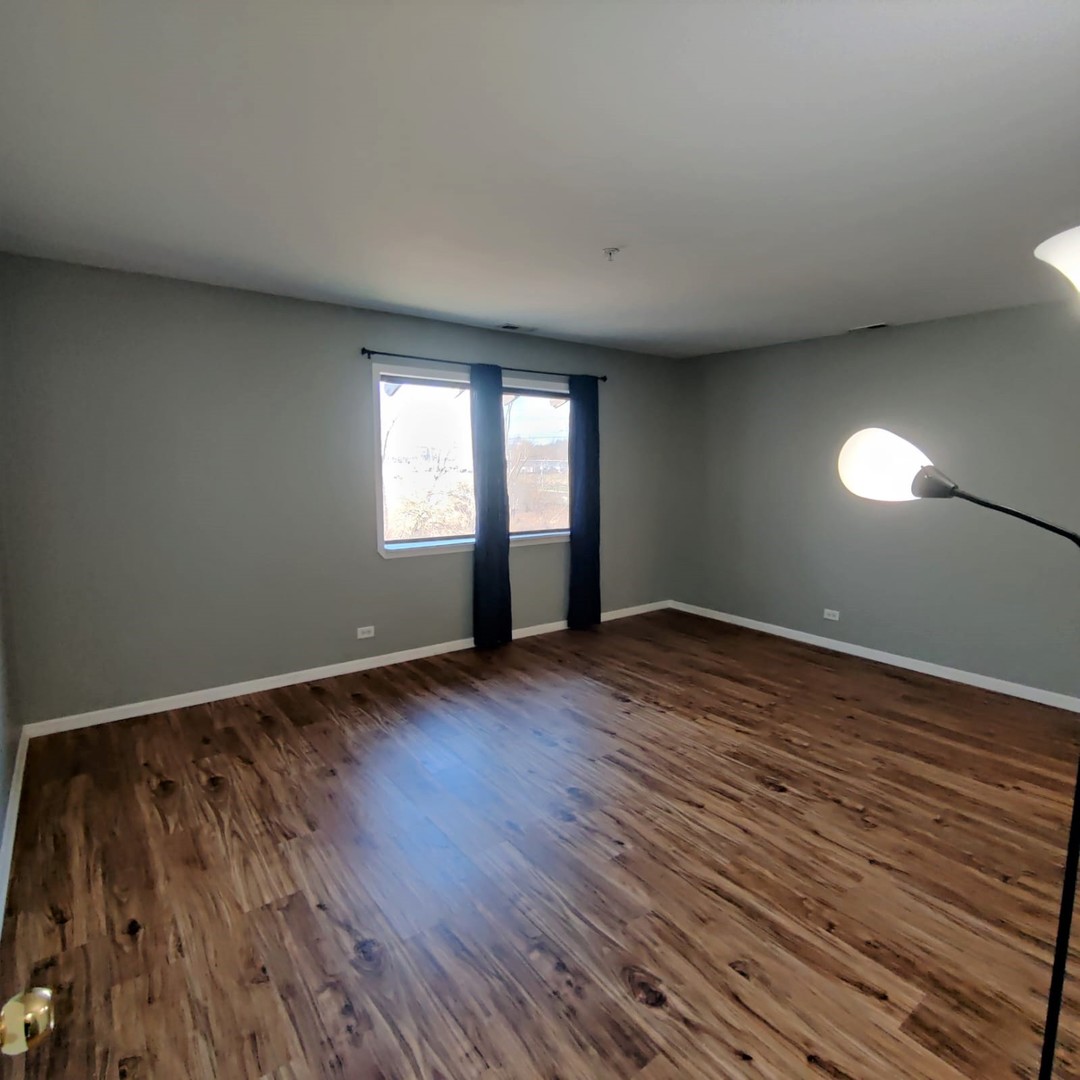 21W581 North Avenue Lombard IL 60148
