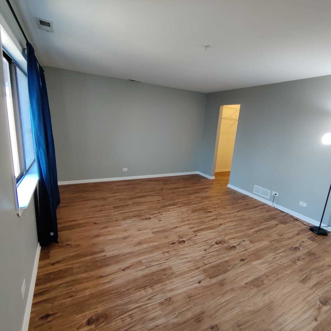 21W581 North Avenue Lombard IL 60148