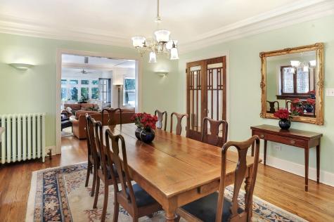 2737 North Hampden Court Chicago IL 60614