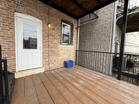 2042 West Chicago Avenue Chicago IL 60622
