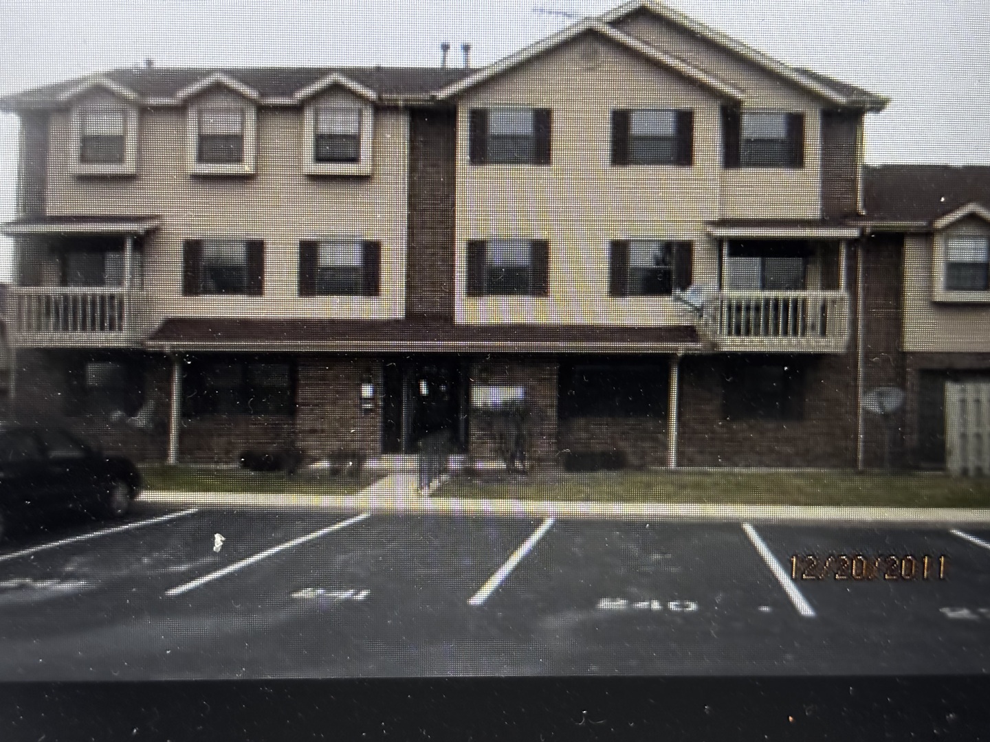 353 S Whispering Hills Drive Naperville IL 60540