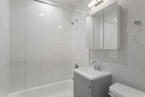7070 North Sheridan Avenue Chicago IL 60626