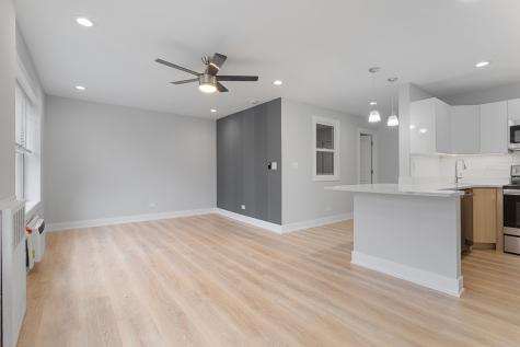 7070 North Sheridan Avenue Chicago IL 60626