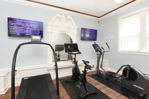 640 West Wrightwood Avenue Chicago IL 60614