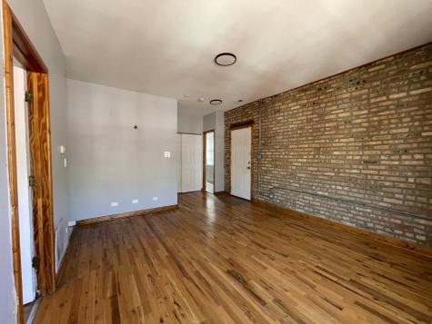 1152 North Harding Avenue Chicago IL 60651