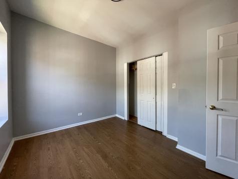 1152 North Harding Avenue Chicago IL 60651