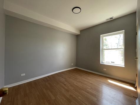 1152 North Harding Avenue Chicago IL 60651