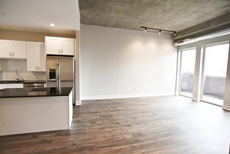 3833 North Broadway Street Chicago IL 60613