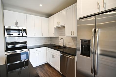 3833 North Broadway Street Chicago IL 60613