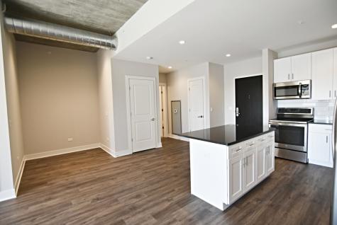 3833 North Broadway Street Chicago IL 60613