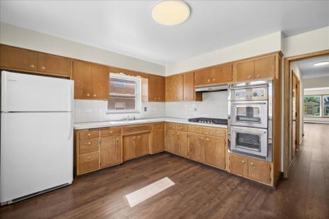 7322 West Crain Street Niles IL 60714