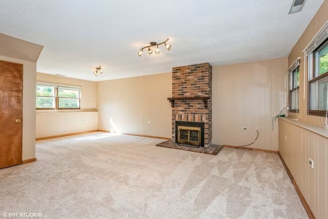 1121 Needham Road Naperville IL 60563