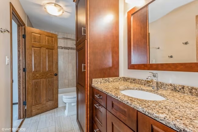 1121 Needham Road Naperville IL 60563