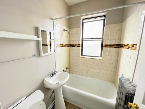 839 West Sheridan Road Chicago IL 60613