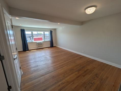 9216 Seymour Avenue W Schiller Park IL 60176