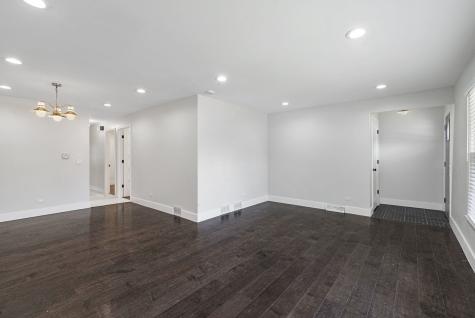 566 North Howard Avenue Elmhurst IL 60126