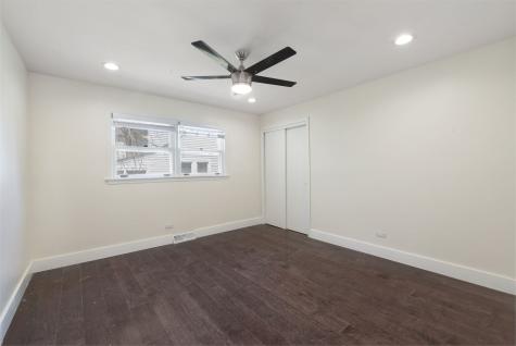 566 North Howard Avenue Elmhurst IL 60126