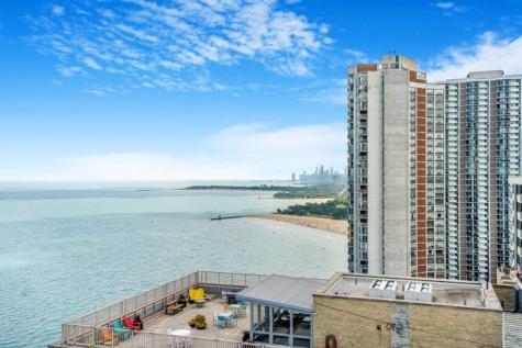 6171 North Sheridan Road Chicago IL 60660