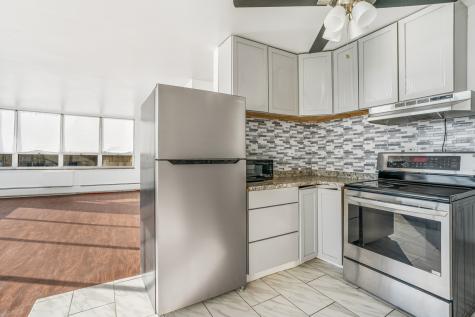 6171 North Sheridan Road Chicago IL 60660