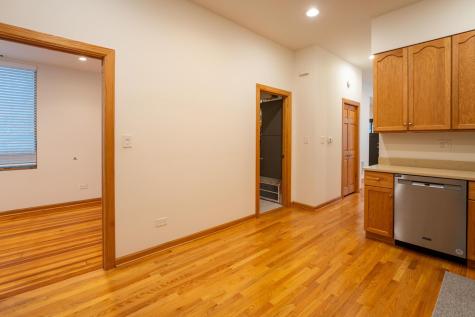 3324 North Hoyne Avenue Chicago IL 60618