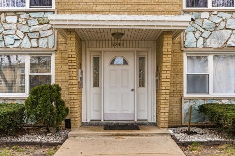 5241 North Reserve Avenue Chicago IL 60656