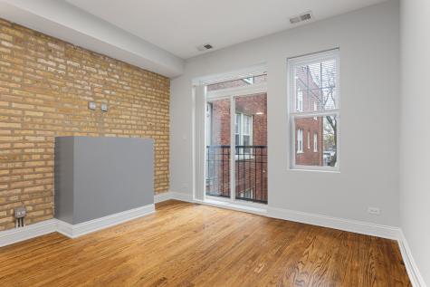 2009 West Jarvis Avenue Chicago IL 60645