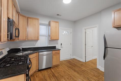 2009 West Jarvis Avenue Chicago IL 60645
