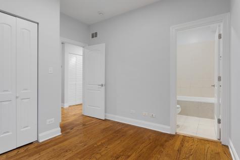 2009 West Jarvis Avenue Chicago IL 60645