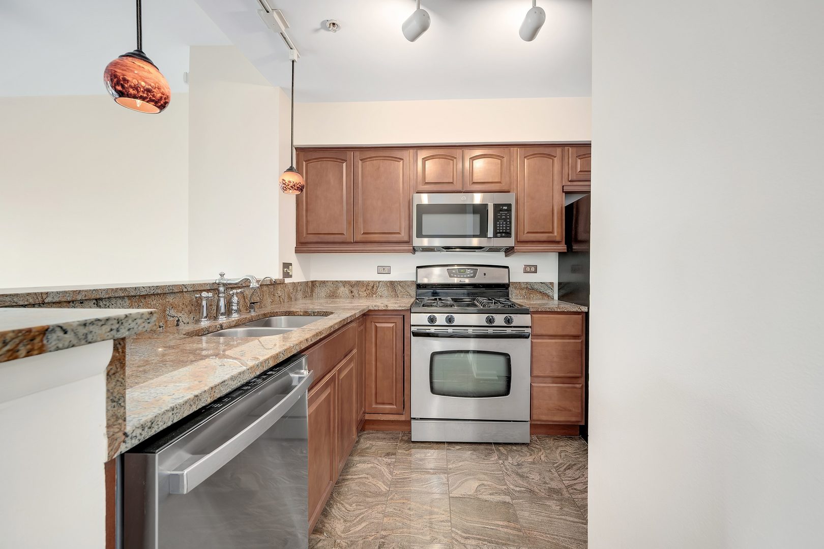 1008 East Wilson Avenue Lombard IL 60148