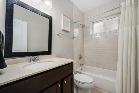 1742 North Bissell Street Chicago IL 60614