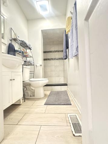 1014 West 19th Street Chicago IL 60608