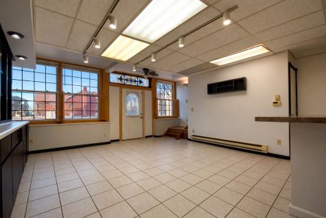 107 West Baldwin Street Apple River IL 61001