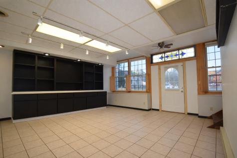 107 West Baldwin Street Apple River IL 61001