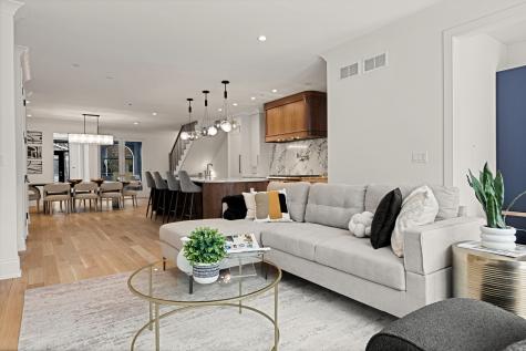 3711 North Magnolia Avenue Chicago IL 60613