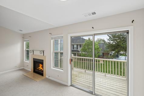 1242 South Wellington Court Buffalo Grove IL 60089