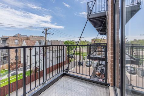 4149 South Cottage Grove Avenue Chicago IL 60653