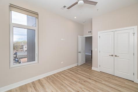 4149 South Cottage Grove Avenue Chicago IL 60653