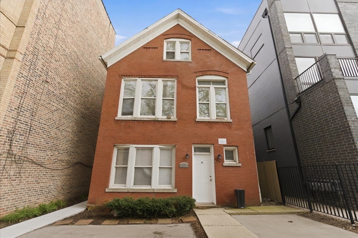 2607 West Haddon Avenue Chicago IL 60622