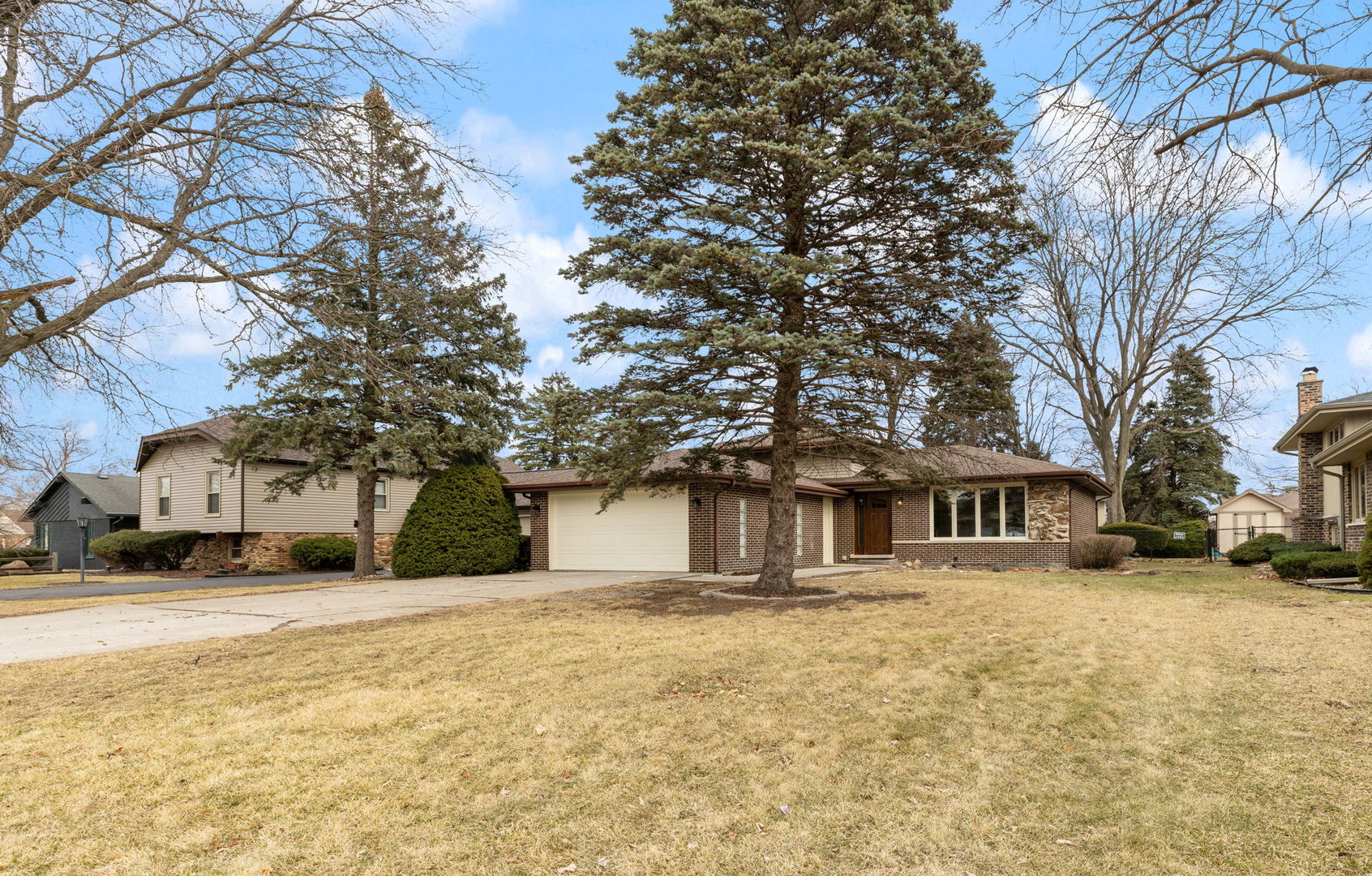 8518 Candlelight West Drive Willow Springs IL 60480